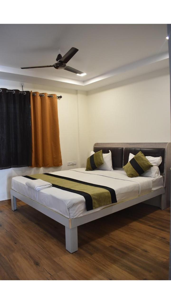Symphony Suites Bangalore Exterior foto